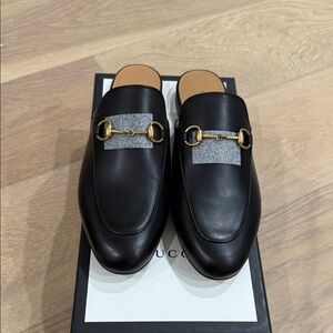 Brand new authentic horsebit slides